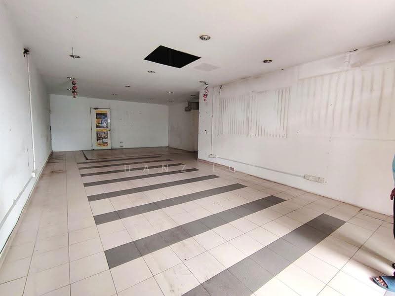 Shop / Office for Rent in Cheras (Kuala Lumpur) - Hanz Low - Interior - PropertyGuru.com.my