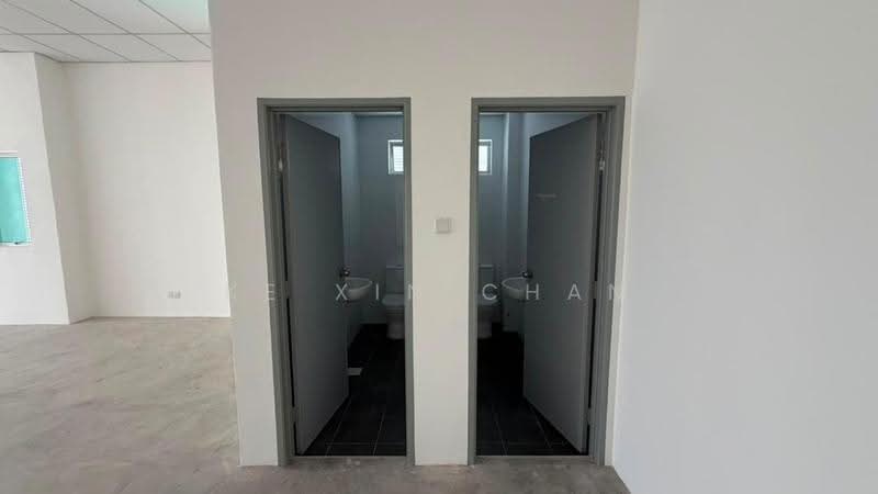 Semi-D Factory for Sale in Kawasan Perindustrian SILC (Iskandar Puteri (Nusajaya)) - Ke Xin Chan - Bathroom - PropertyGuru.com.my