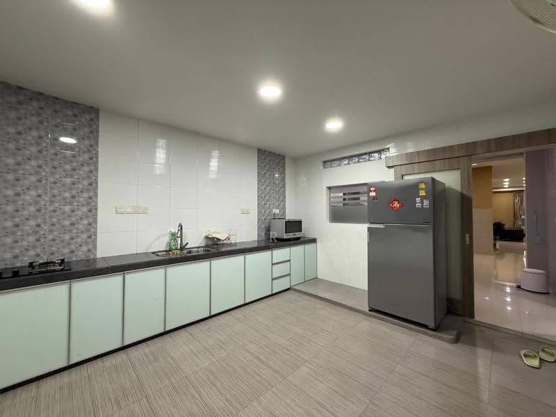 Semi-Detached House for Sale in Horizon Hills (Iskandar Puteri (Nusajaya)) - Ember Lim - Kitchen - PropertyGuru.com.my