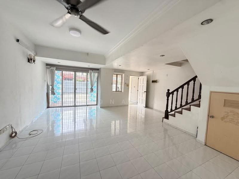 Terraced House for Sale in Taman Muzaffar Heights (Bukit Katil) - Ramona Tan - Living Room - PropertyGuru.com.my