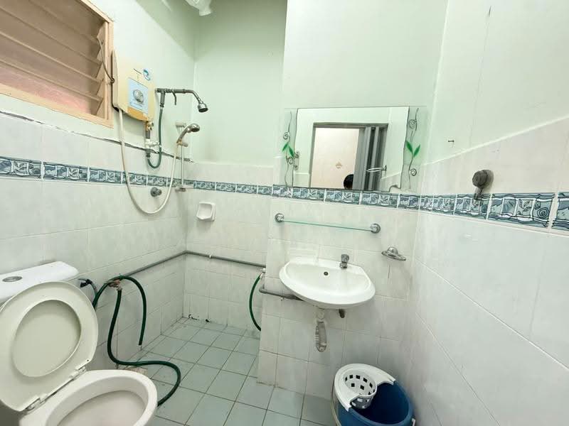 Terraced House for Sale in Taman Muzaffar Heights (Bukit Katil) - Ramona Tan - Bathroom - PropertyGuru.com.my
