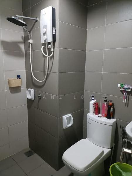Kediaman Servis untuk Disewa di 3 Elements - Hanz Low - Bathroom - PropertyGuru.com.my