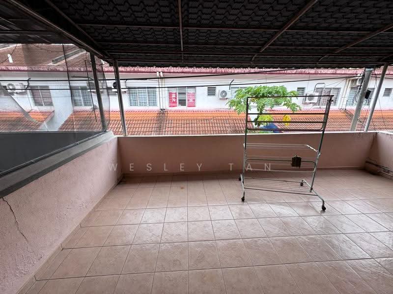 2-storey Terraced House for Sale in Taman Merdeka Jaya (Batu Berendam) - Wesley Tan - Balcony - PropertyGuru.com.my