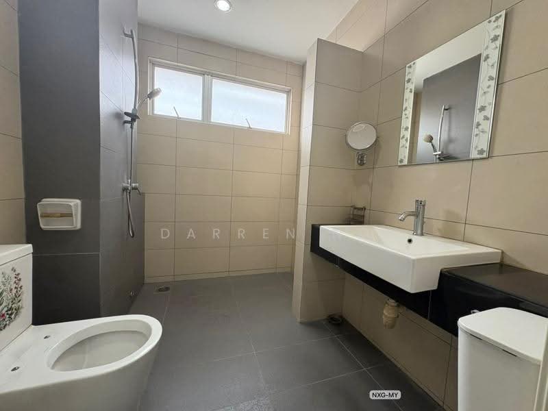 Rumah Berkembar untuk Dijual di Ambang Botanic (Klang) - Darren Ng - Bathroom - PropertyGuru.com.my