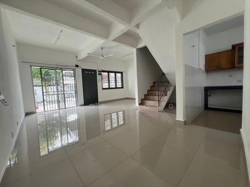 2-storey Terraced House for Rent in Seksyen 24 (Shah Alam) - Leon Leong - Kitchen - PropertyGuru.com.my