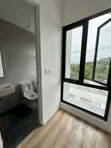 Rumah Teres 3-Tingkat untuk Dijual di Taman Puncak Jalil (Seri Kembangan) - Chloe Wai - Bathroom - PropertyGuru.com.my