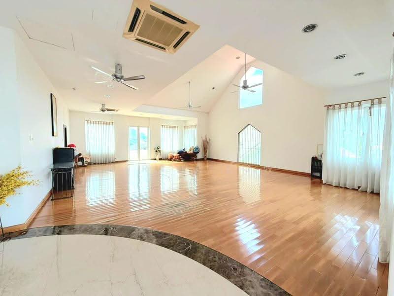 Bungalow House for Sale in Taman Stulang Laut (Johor Bahru) - Serene Low - PropertyGuru.com.my