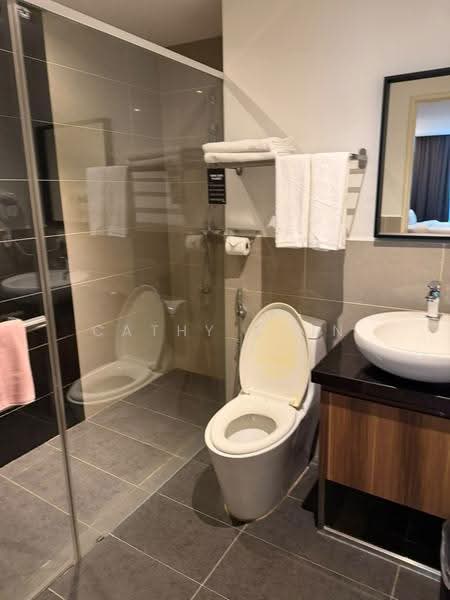 Service Residence for Rent at Bangsar Trade Centre (Pantai Plaza) - Cathy Chin - Bathroom - PropertyGuru.com.my