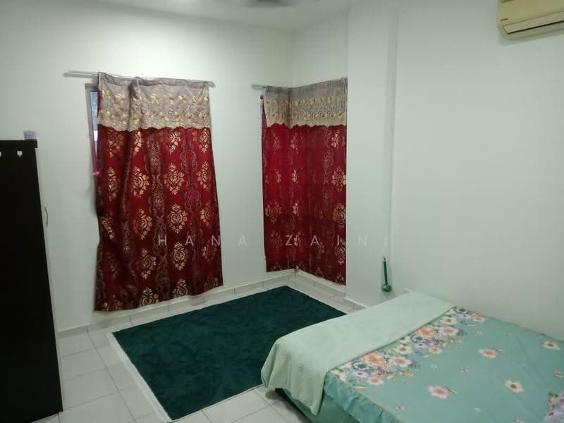 Rumah Bandar untuk Disewa di Senawang (Negeri Sembilan) - Hana Zaini - Bedroom - PropertyGuru.com.my