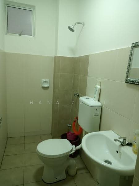 Rumah Bandar untuk Disewa di Senawang (Negeri Sembilan) - Hana Zaini - Bathroom - PropertyGuru.com.my