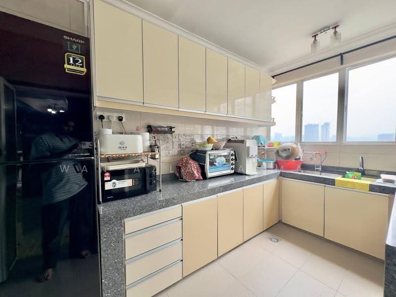Condominium for Sale at Sri Suajaya Condominium - Wan Azlan Ahmad - Kitchen - PropertyGuru.com.my