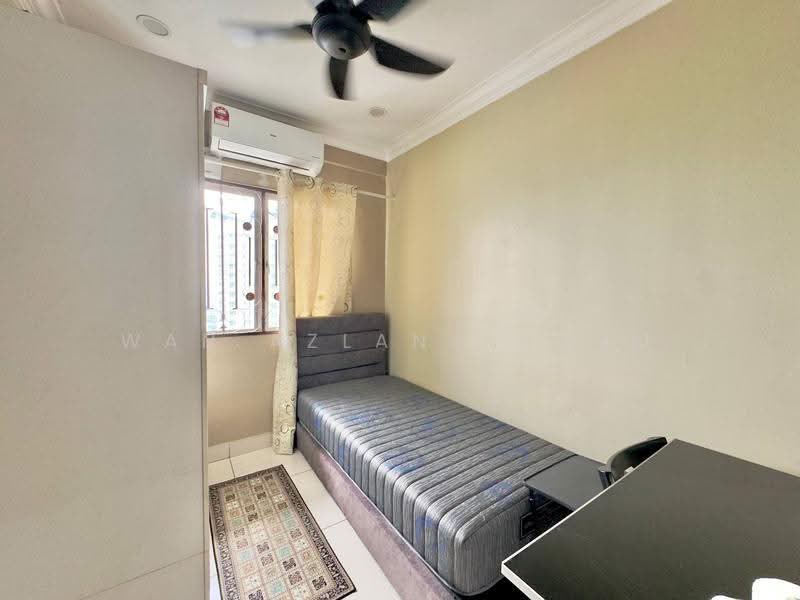 Condominium for Sale at Sri Suajaya Condominium - Wan Azlan Ahmad - Bedroom - PropertyGuru.com.my