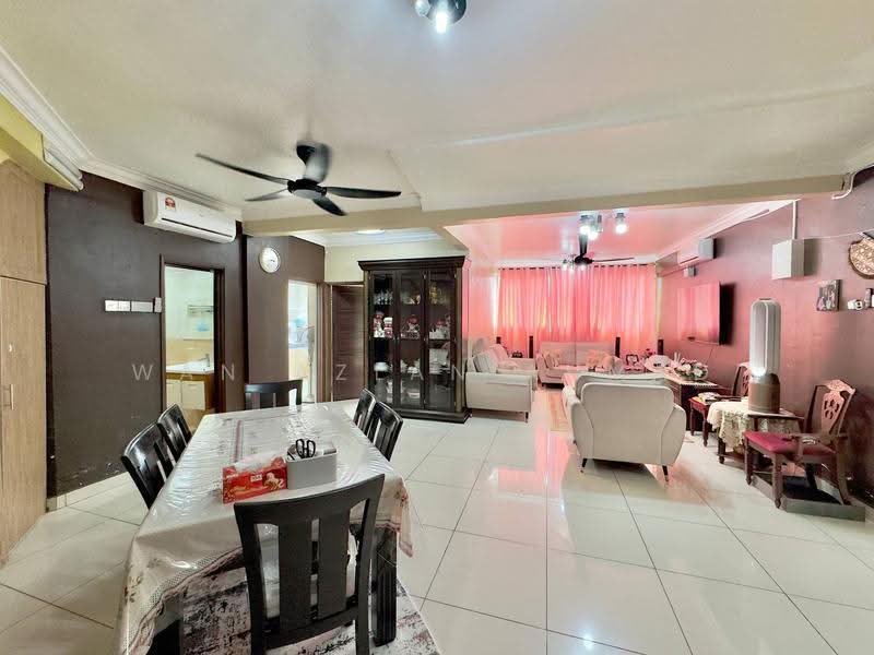 Condominium for Sale at Sri Suajaya Condominium - Wan Azlan Ahmad - Dining Room - PropertyGuru.com.my