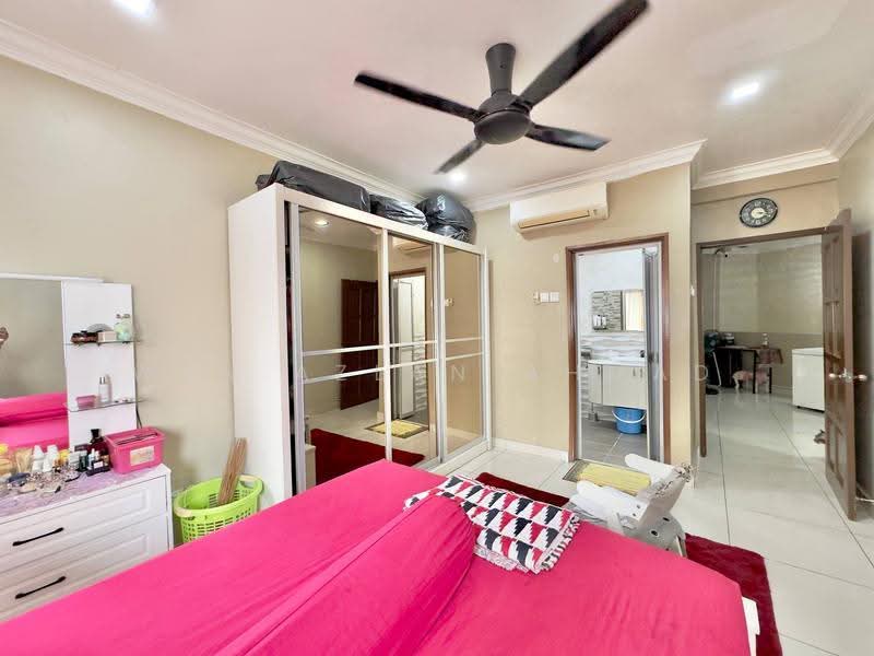 Condominium for Sale at Sri Suajaya Condominium - Wan Azlan Ahmad - Bedroom - PropertyGuru.com.my