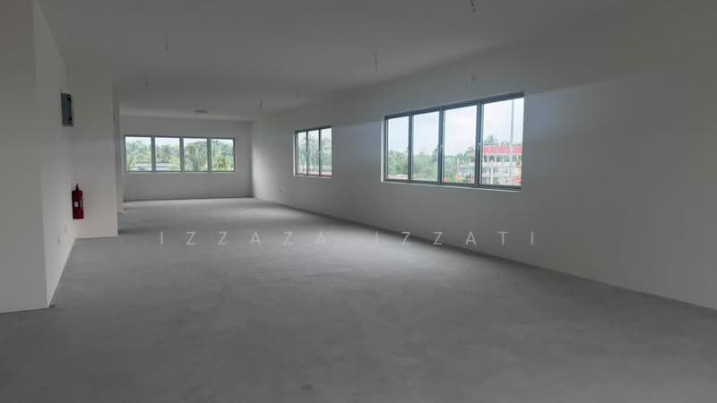 Shop / Office for Rent in Bandar Serenia (Dengkil) - Izzaza Izzati - Interior - PropertyGuru.com.my