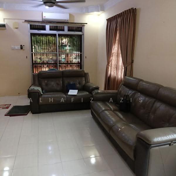 Rumah Teres 2-Tingkat untuk Dijual di Taman Nusa Damai (Pasir Gudang) - ALHAFIZ AZIS - Living Room - PropertyGuru.com.my