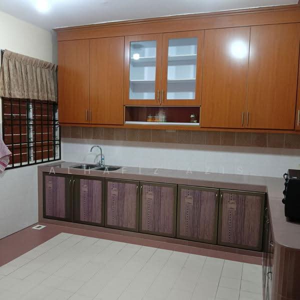 Rumah Teres 2-Tingkat untuk Dijual di Taman Nusa Damai (Pasir Gudang) - ALHAFIZ AZIS - Kitchen - PropertyGuru.com.my