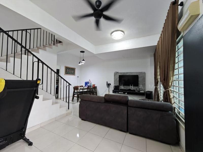Rumah Teres 2-Tingkat untuk Dijual di Shah Alam (Selangor) - Syamsul Ilham - Living Room - PropertyGuru.com.my