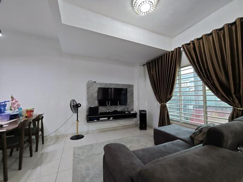 Rumah Teres 2-Tingkat untuk Dijual di Shah Alam (Selangor) - Syamsul Ilham - Living Room - PropertyGuru.com.my