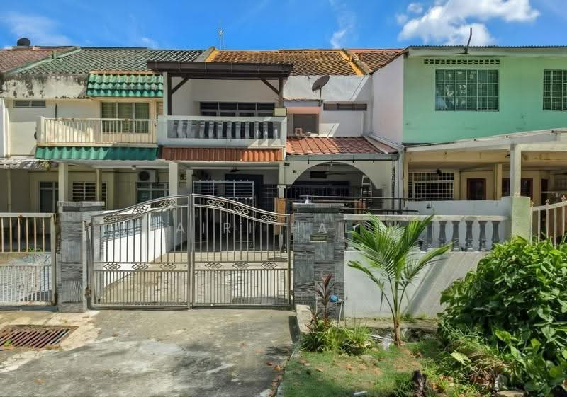 2-storey Terraced House for Sale in Seksyen 4 (Shah Alam) - Hairi Halim - PropertyGuru.com.my