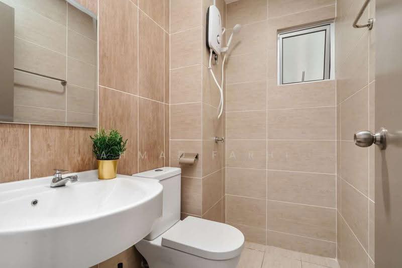 Condominium for Rent at Platinum Splendor Residence - Ahmad Farhi - Bathroom - PropertyGuru.com.my