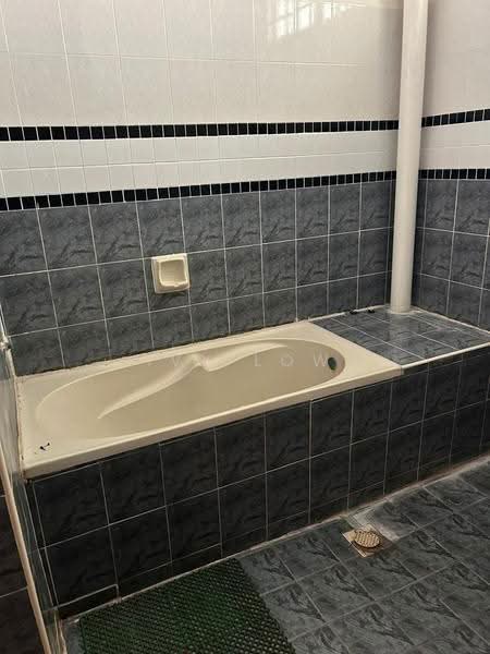 2-storey Terraced House for Sale in Taman Desa Tebrau (Tebrau) - Ivy Low - Bathroom - PropertyGuru.com.my