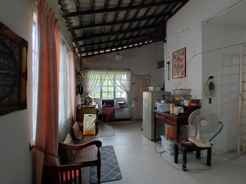 2-storey Terraced House for Sale in Usj 4 (Subang Jaya) - Sam Leng - Kitchen - PropertyGuru.com.my