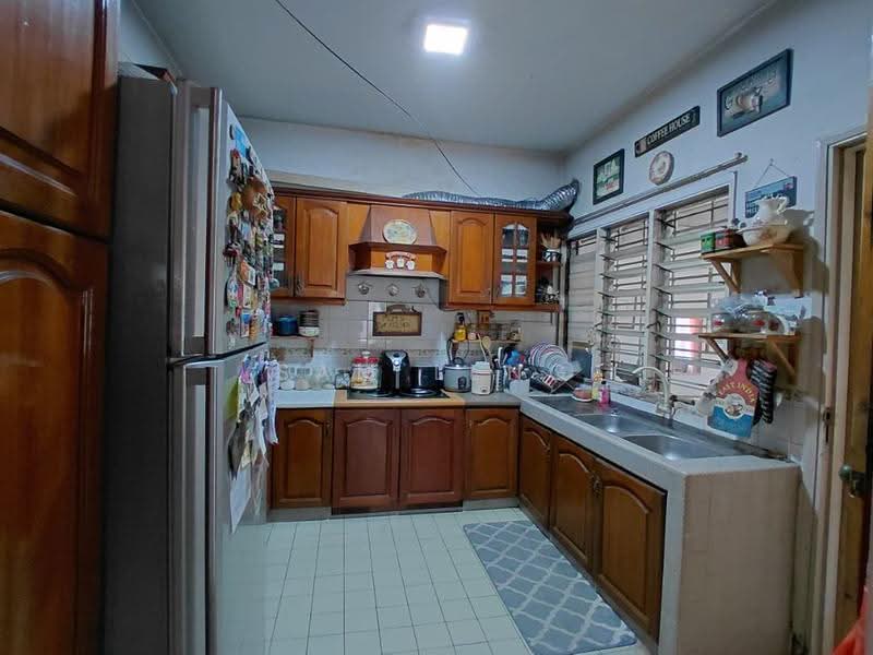 2-storey Terraced House for Sale in Usj 4 (Subang Jaya) - Sam Leng - Kitchen - PropertyGuru.com.my