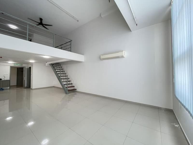 Service Residence for Sale at Pinnacle Kelana Jaya - Ashlee LSS - Interior - PropertyGuru.com.my
