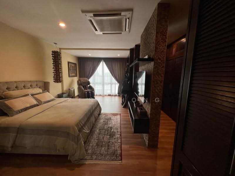 Bungalow House for Sale in Bukit Rahman Putra (Sungai Buloh) - Keng Hong - Bedroom - PropertyGuru.com.my