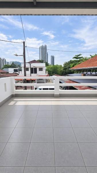 Rumah Teres 2-Tingkat untuk Dijual di Ayer Itam (Penang) - Jason Ooi - Balcony - PropertyGuru.com.my