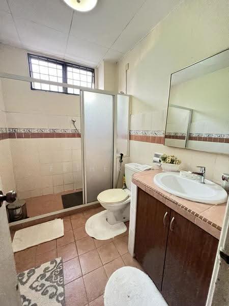 2-storey Terraced House for Sale in Seksyen 11 (Kota Damansara) - Esther Lim - Bathroom - PropertyGuru.com.my
