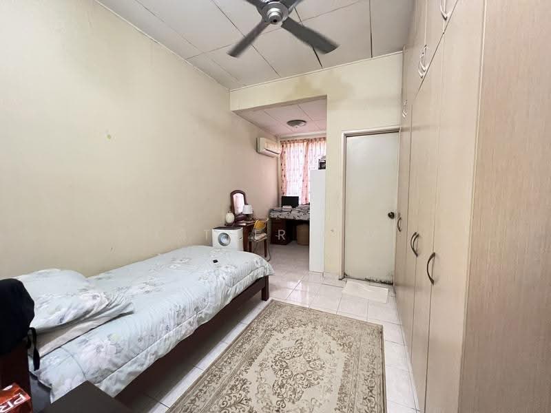 2-storey Terraced House for Sale in Seksyen 11 (Kota Damansara) - Esther Lim - Bedroom - PropertyGuru.com.my
