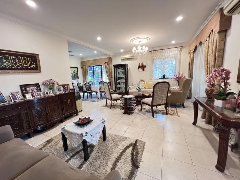 2-storey Terraced House for Sale in Seksyen 11 (Kota Damansara) - Esther Lim - Living Room - PropertyGuru.com.my