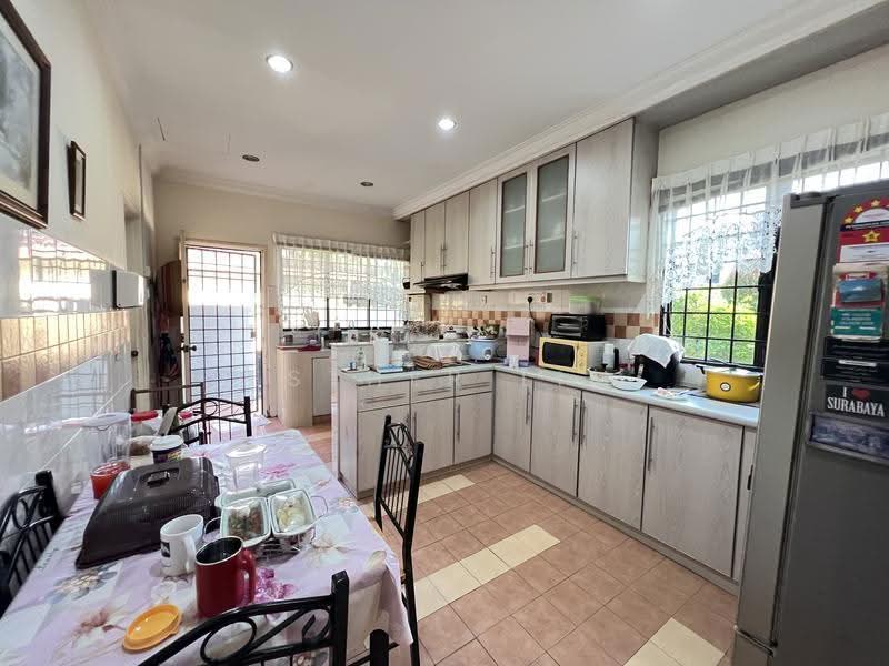 2-storey Terraced House for Sale in Seksyen 11 (Kota Damansara) - Esther Lim - Kitchen - PropertyGuru.com.my