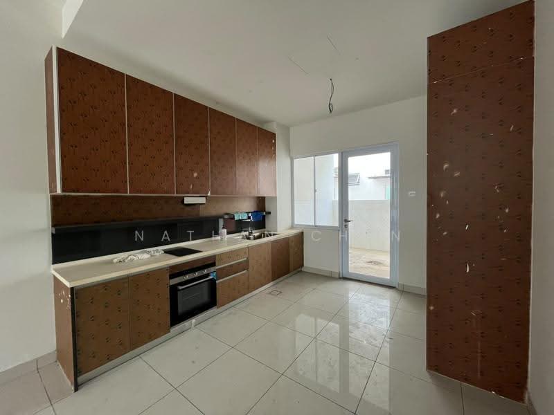2-storey Terraced House for Sale in Bandar Seri Alam (Masai) - Nathan Chan - Kitchen - PropertyGuru.com.my