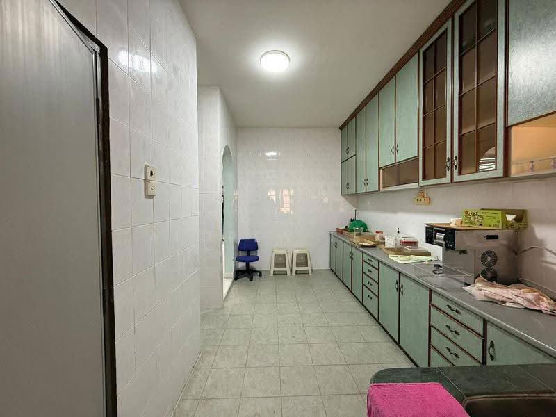2-storey Terraced House for Sale in Taman Desa Tebrau (Tebrau) - Andrew Teo - Kitchen - PropertyGuru.com.my