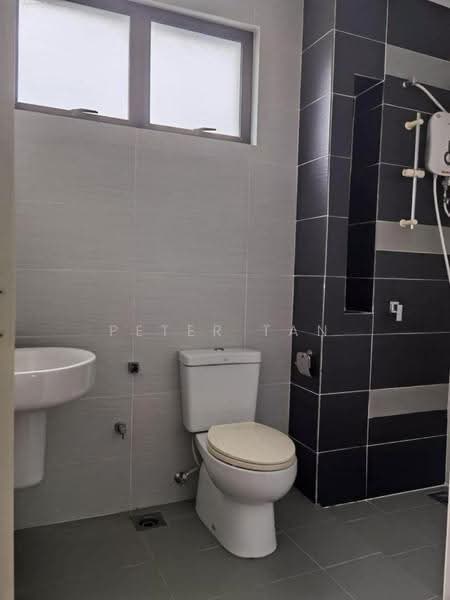 Bungalow House for Sale in Kajang (Selangor) - Peter Tan - Bathroom - PropertyGuru.com.my