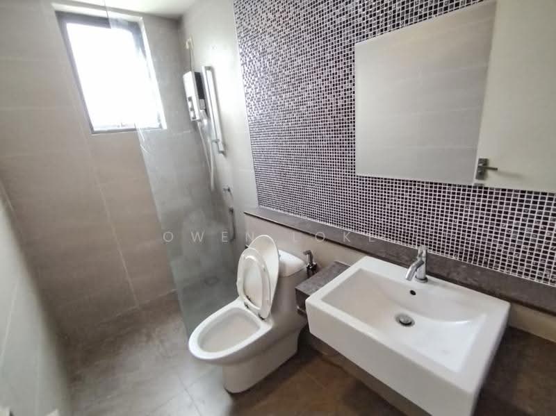 Kediaman Servis untuk Disewa di Nova Saujana - Owen Loke - Bathroom - PropertyGuru.com.my