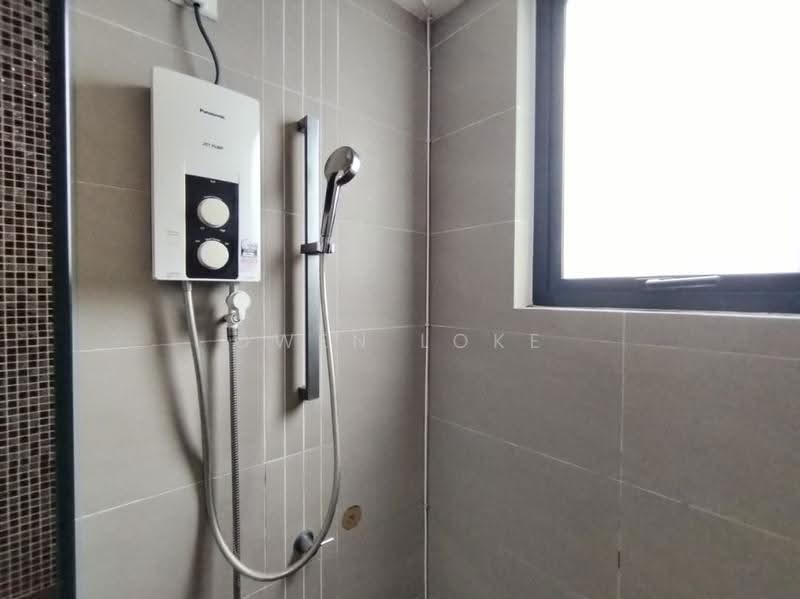 Kediaman Servis untuk Disewa di Nova Saujana - Owen Loke - Bathroom - PropertyGuru.com.my