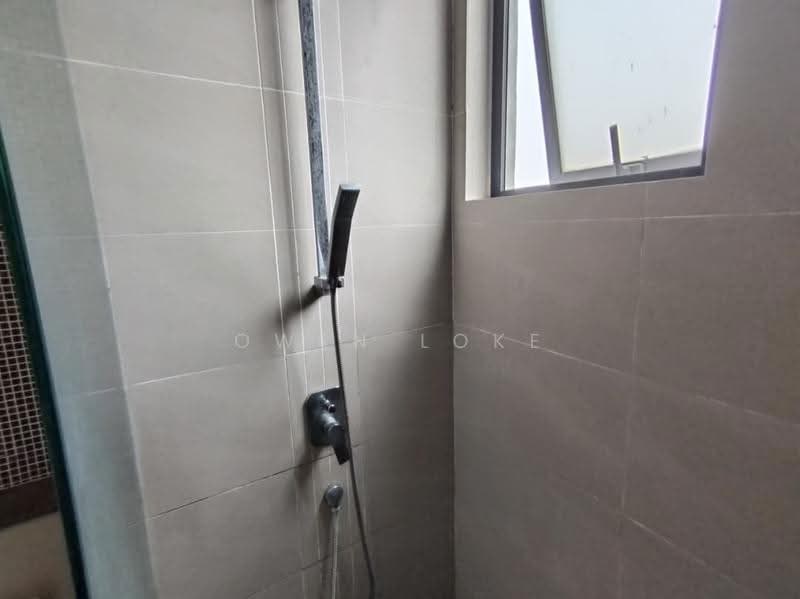 Kediaman Servis untuk Disewa di Nova Saujana - Owen Loke - Bathroom - PropertyGuru.com.my