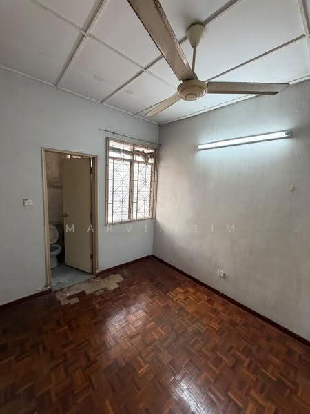 2-storey Terraced House for Sale in Permas Jaya (Johor) - Marvin Lim - Bathroom - PropertyGuru.com.my