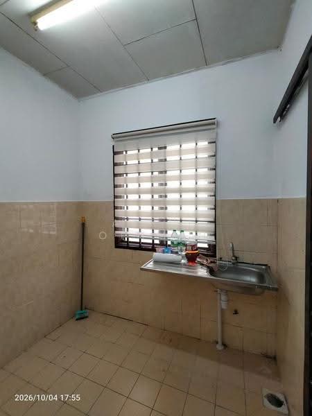 Rumah Teres 2-Tingkat untuk Dijual di Taman Bandar Senawang (Senawang) - Azrul Othman - Kitchen - PropertyGuru.com.my