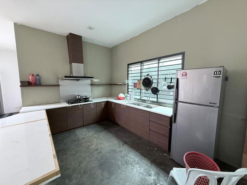 Rumah Banglo untuk Disewa di Kelapa Sawit (Kulai) - Austing Ng - Kitchen - PropertyGuru.com.my