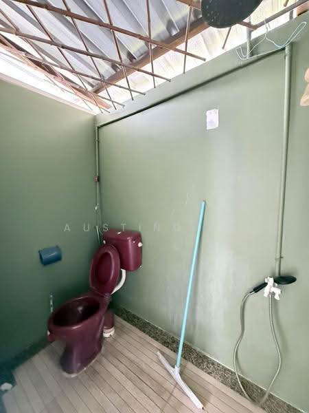 Rumah Banglo untuk Disewa di Kelapa Sawit (Kulai) - Austing Ng - Bathroom - PropertyGuru.com.my