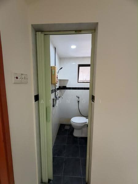 Condominium for Rent at Vista Condominium - Jason Ooi - Bathroom - PropertyGuru.com.my