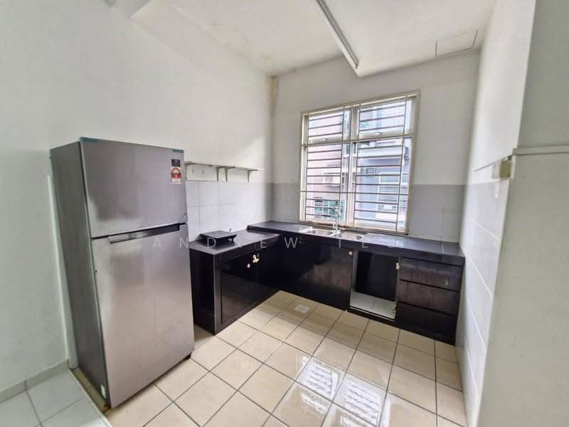 2-storey Terraced House for Sale in Taman Desa Tebrau (Tebrau) - Andrew Teo - Kitchen - PropertyGuru.com.my