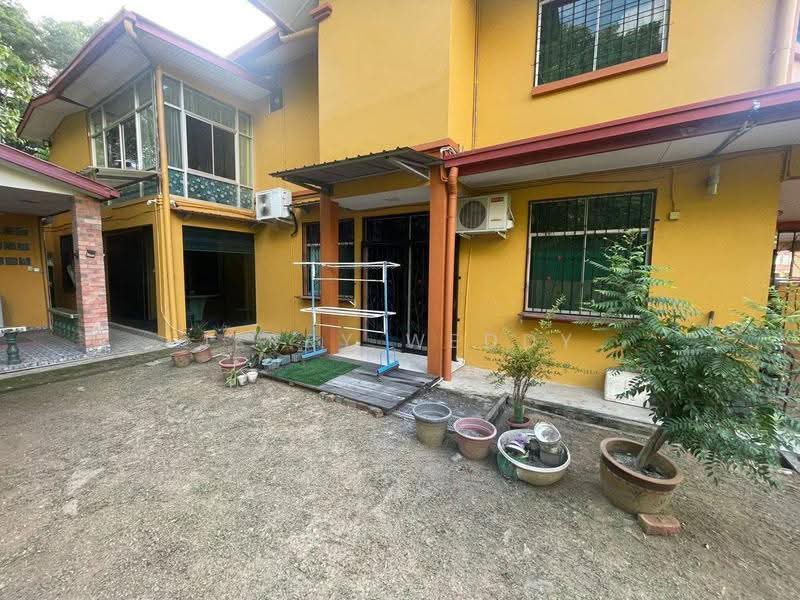 2-storey Terraced House for Sale in Likas (Kota Kinabalu) - Jerry Weddy - Exterior - PropertyGuru.com.my