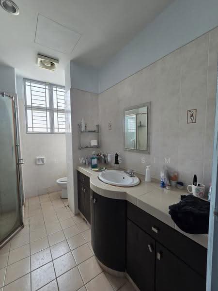 2-storey Terraced House for Sale in Taman Kenari (Sungai Ara) - Welwits Sim - Bathroom - PropertyGuru.com.my