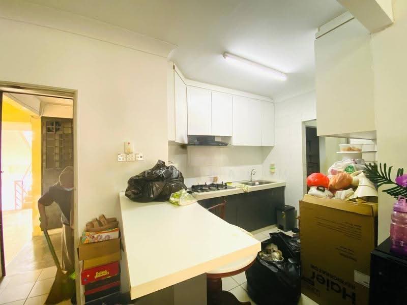 Pangsapuri untuk Dijual di Cahaya Permai - Hairi Halim - Kitchen - PropertyGuru.com.my